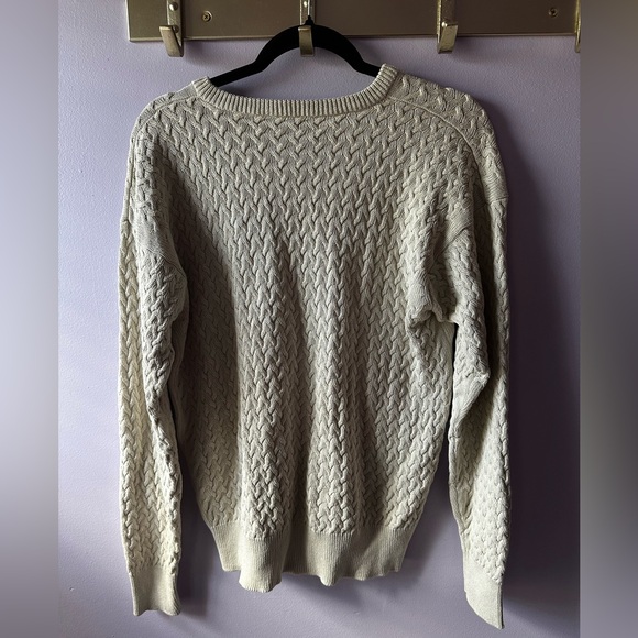 Tuttle Silk Blend Cable Knit V-Neck Sweater Size L - Picture 8 of 8